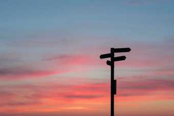 Book Review : Linchpin - Are You Indispensable?